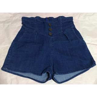 グレイル(GRL)の【美品】ハイウエストデニムショートパンツ(デニム/ジーンズ)