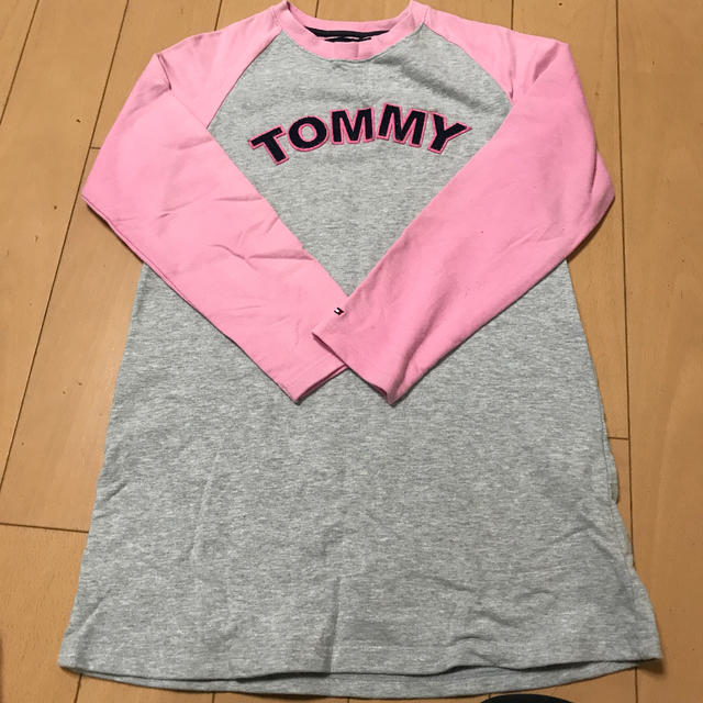 TOMMY HILFIGER(トミーヒルフィガー)のTOMMY HILFIGER ワンピース キッズ/ベビー/マタニティのキッズ服女の子用(90cm~)(ワンピース)の商品写真