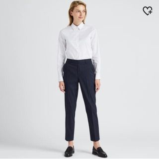 ユニクロ(UNIQLO)のUniqlo EZYアンクルパンツ　ストライプ(クロップドパンツ)