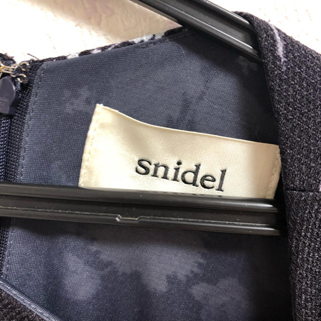 SNIDEL(スナイデル)のスナイデル ワンピース レディースのワンピース(ひざ丈ワンピース)の商品写真