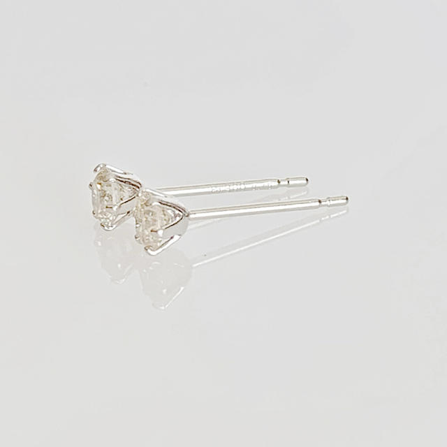 数量限定！大人気！Pt 天然ダイヤ0.30ct ピアス！① 1