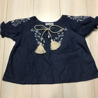 フタフタ(futafuta)の美品☆mamaraku デニム刺繍チュニック(Ｔシャツ)