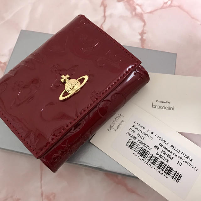 Vivienne Westwood(ヴィヴィアンウエストウッド)のエナメル赤がま口財布❤️ヴィヴィアンウエストウッド レディースのファッション小物(財布)の商品写真