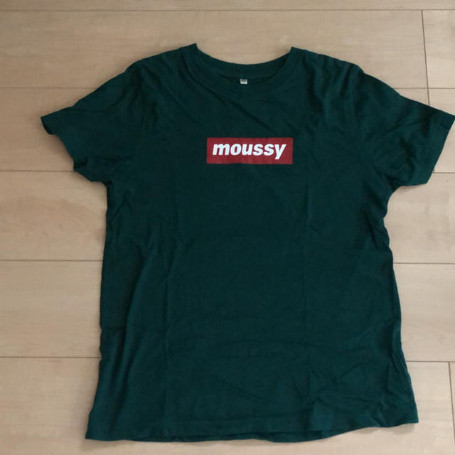 moussy(マウジー)の今だけ値下げ moussy ロゴTシャツ レディースのトップス(Tシャツ(半袖/袖なし))の商品写真