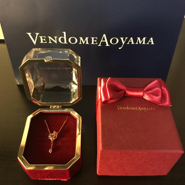 Vendome Aoyama(ヴァンドームアオヤマ)の【らちか様専用】Vendome Aoyama ネックレス レディースのアクセサリー(ネックレス)の商品写真