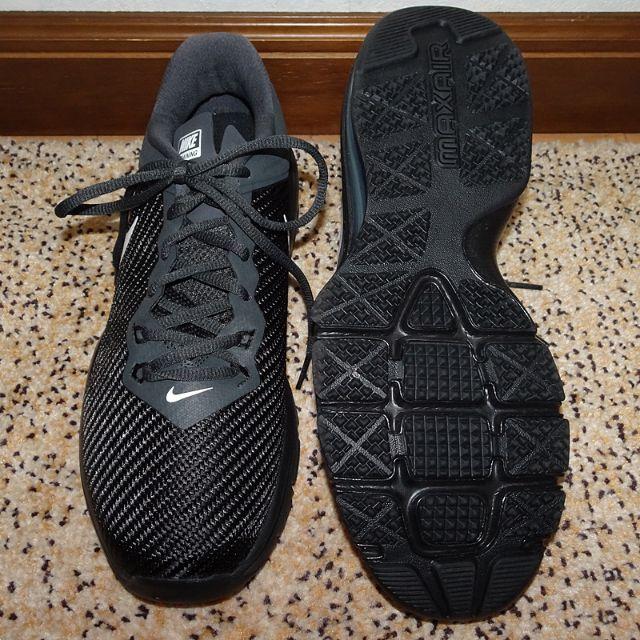NIKE(ナイキ)のNIKE(ナイキ) エア マックス フル ライド シューズ 26.5 cm メンズの靴/シューズ(スニーカー)の商品写真
