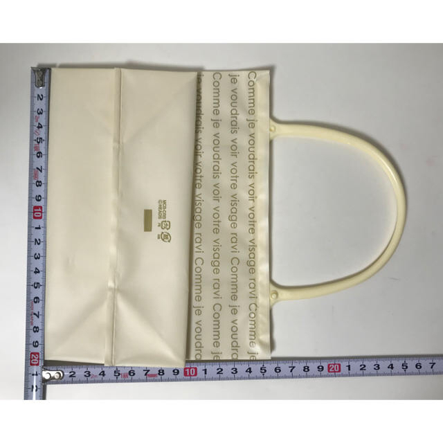 ギフトバック ビニール 手提げ袋 (底板付) 3枚 インテリア/住まい/日用品のオフィス用品(ラッピング/包装)の商品写真