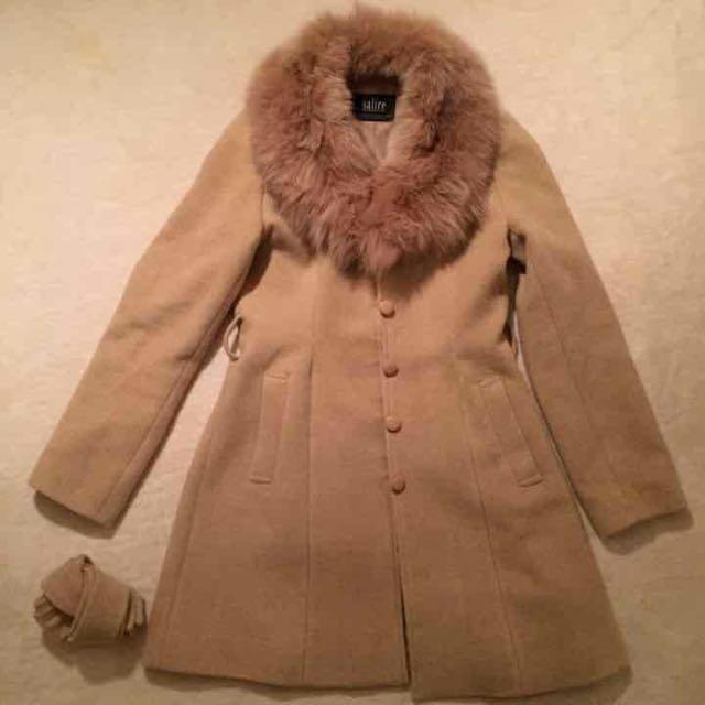 salire(サリア)のSalire ファーコート レディースのジャケット/アウター(毛皮/ファーコート)の商品写真