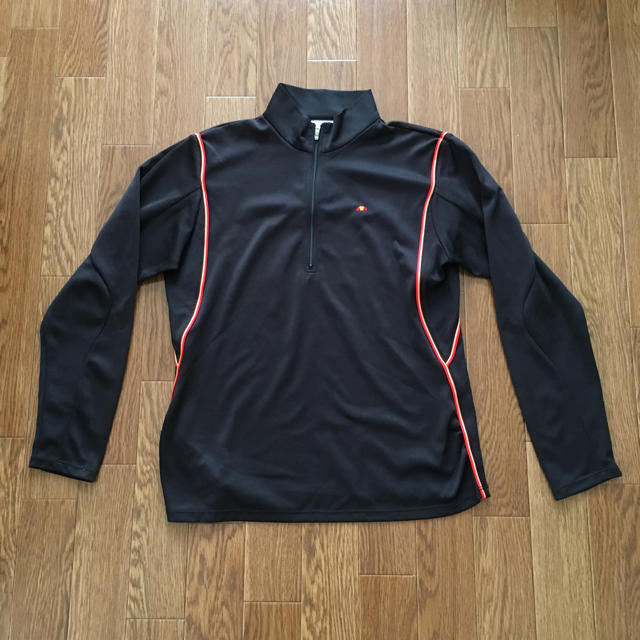 ellesse(エレッセ)の【中古】レディース  エレッセ  長袖ハーフジップシャツ スポーツ/アウトドアのランニング(ウェア)の商品写真