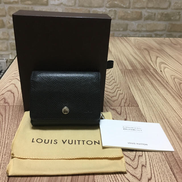 LOUIS VUITTON(ルイヴィトン)のヴィトン、小銭入れ メンズのファッション小物(コインケース/小銭入れ)の商品写真