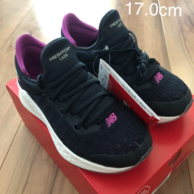 New Balance(ニューバランス)のニューバランス スニーカー キッズ 17.0cm 新品 キッズ/ベビー/マタニティのキッズ靴/シューズ(15cm~)(スニーカー)の商品写真