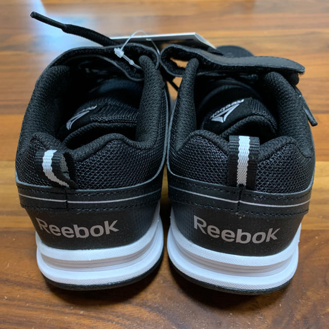 Reebok(リーボック)のリーボック ALMOTIO3.0 アルモティオ CN3824 20cm キッズ/ベビー/マタニティのキッズ靴/シューズ(15cm~)(スニーカー)の商品写真