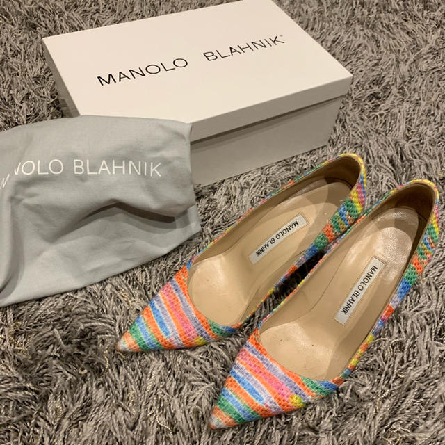 MANOLO BLAHNIK(マノロブラニク)の激レア❤️マノロブラニク❤️海外セレブ着用レッドカーペット！デザイン❤️ レディースの靴/シューズ(ハイヒール/パンプス)の商品写真