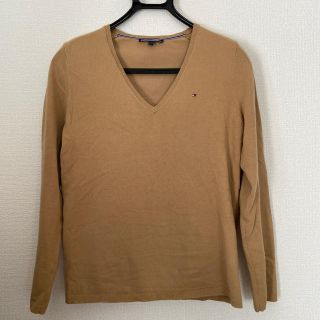 トミーヒルフィガー(TOMMY HILFIGER)のトミーフィルフィガー　薄手ニット　ベージュ(ニット/セーター)