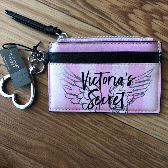 Victoria's Secret(ヴィクトリアズシークレット)のVictoria's secret 定期入れ　コインケース レディースのファッション小物(名刺入れ/定期入れ)の商品写真