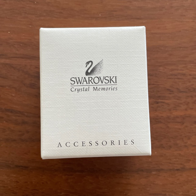 SWAROVSKI(スワロフスキー)のスワロフスキーピンブローチクリアチューリップクリスタル レディースのアクセサリー(ブローチ/コサージュ)の商品写真