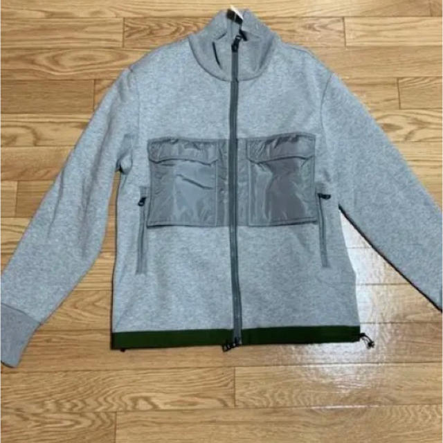 期間限定特別価格 MONCLER - モンクレールパーカー パーカー