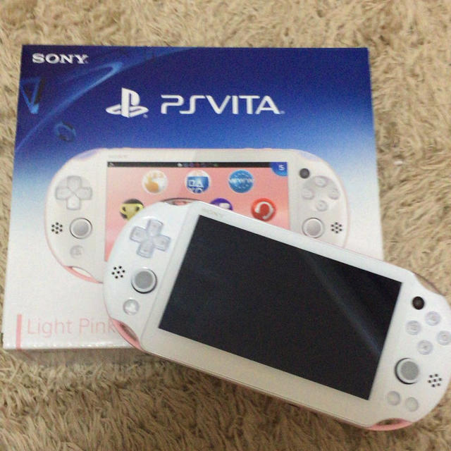 PS vita エンタメ/ホビーのゲームソフト/ゲーム機本体(携帯用ゲーム機本体)の商品写真