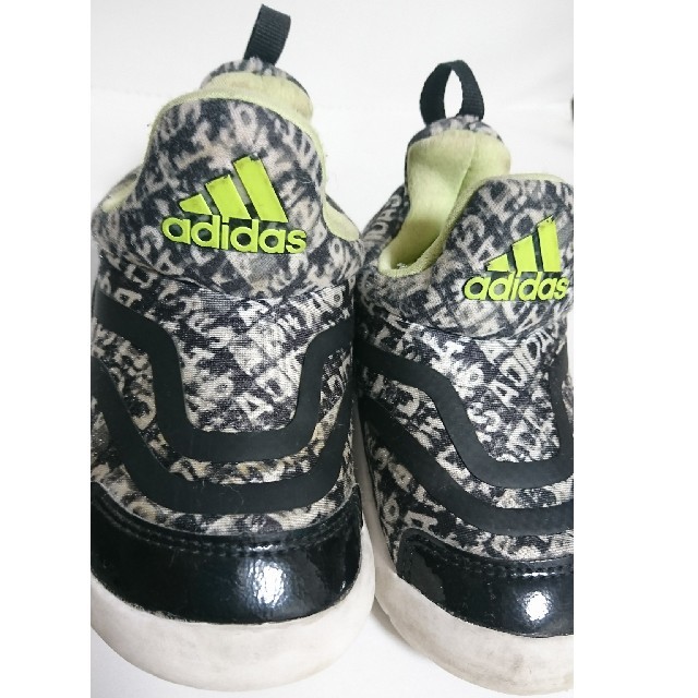 adidas(アディダス)のadidasスリッポンスニーカー13.0cm キッズ/ベビー/マタニティのベビー靴/シューズ(~14cm)(スニーカー)の商品写真