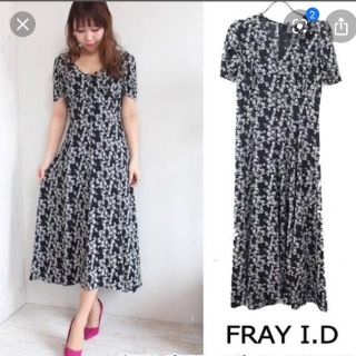 フレイアイディー(FRAY I.D)の2回着用⭐️極美品FRAY I.Dパフスリーブフラワーワンピース 完売ブラック(ひざ丈ワンピース)