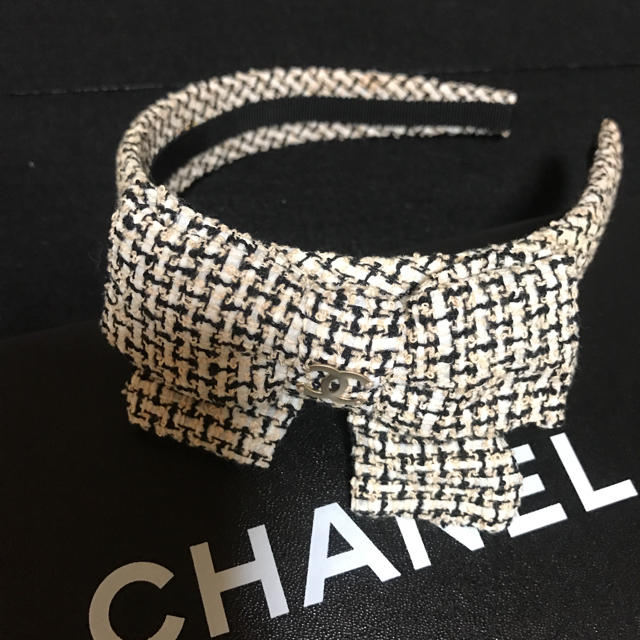 CHANEL●未使用●ツイード●ココマーク●素敵なカチューシャ