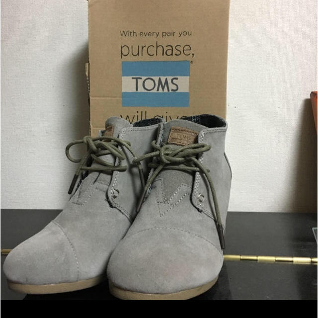 TOMS(トムズ)のTOMS ショートブーツ レディースの靴/シューズ(ブーツ)の商品写真