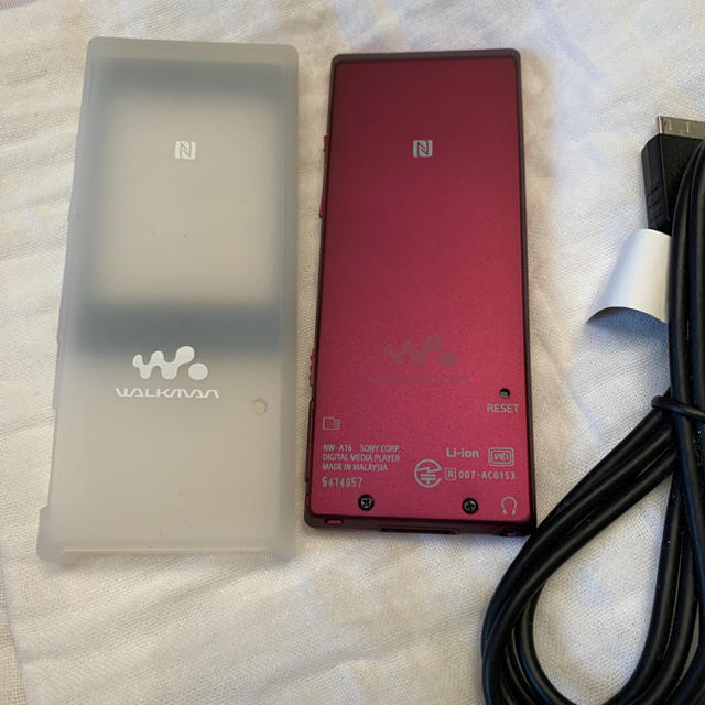 人気の贈り物が大集合 ソニー ウォークマンAシリーズ専用ソフトケース シナバーレッド SONY CKS-NWA10 RM trumbullcampbell.com