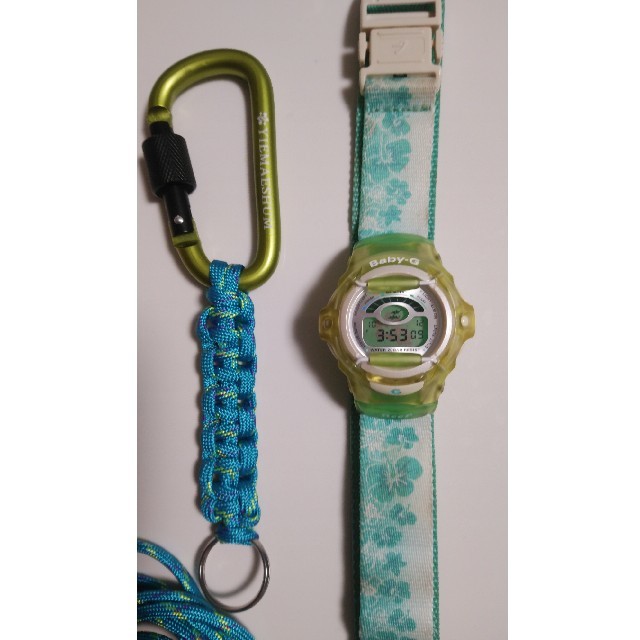 CASIO(カシオ)のCASIO Baby-G BGR-210とパラコード製キーホルダーのセット レディースのファッション小物(腕時計)の商品写真