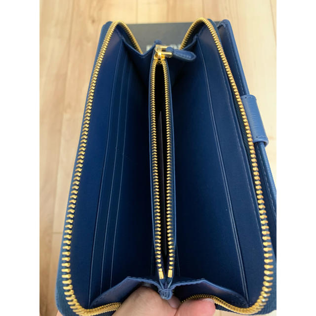 PRADA プラダ 長財布 ラウンドファスナー ブルー 青 PRADA プラダ 長財布 ラウンドファスナー ブルー 青