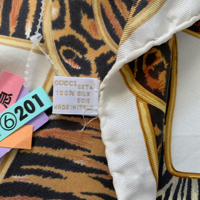 Gucci(グッチ)のGUCCI 大判スカーフ レディースのファッション小物(バンダナ/スカーフ)の商品写真
