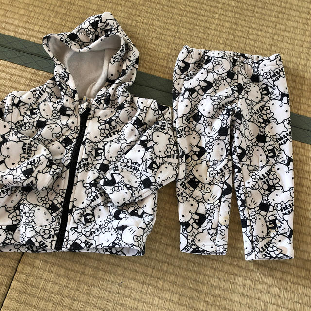 ハローキティ(ハローキティ)のキティーちゃんフリーススウェット キッズ/ベビー/マタニティのキッズ服女の子用(90cm~)(その他)の商品写真