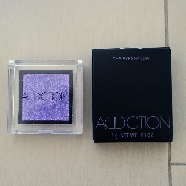 ADDICTION(アディクション)の限定色 ADDICTION  ザアイシャドウ 137 コスメ/美容のベースメイク/化粧品(アイシャドウ)の商品写真