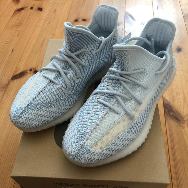 adidas(アディダス)の27㎝ Yeezy Boost 350V2 cloud white FW3043 メンズの靴/シューズ(スニーカー)の商品写真