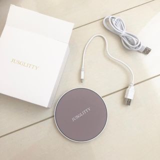 ジャスグリッティー(JUSGLITTY)のジャスグリッティー ★ ワイヤレス 充電器 ノベルティ(バッテリー/充電器)