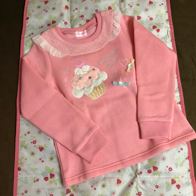 mezzo piano(メゾピアノ)の未使用  mezzo piano  トップス  120 キッズ/ベビー/マタニティのキッズ服女の子用(90cm~)(Tシャツ/カットソー)の商品写真