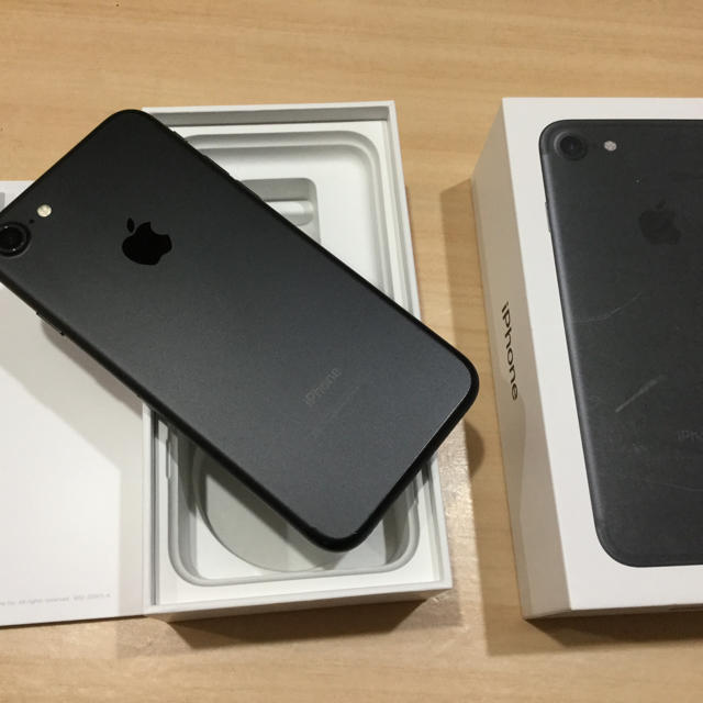 スマートフォン本体iphone7 SIMフリー 32GB