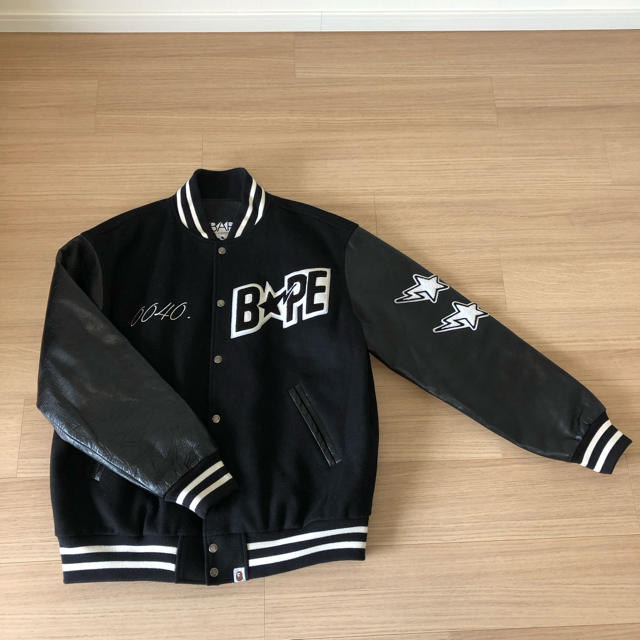 A BATHING APE - A BATHING APE スタッフ限定シリアルNo.スタジャン 黒