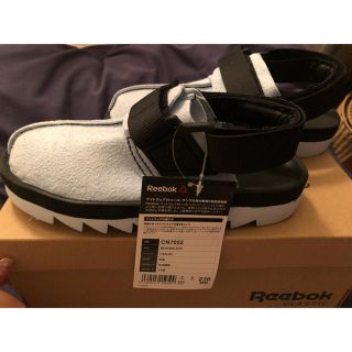 リーボック(Reebok)の【クラちゃん様専用】(サンダル)