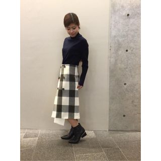 アドーア(ADORE)のADOREアドーア トスカニアチェックアシメトリーヘムスカート size36(ロングスカート)