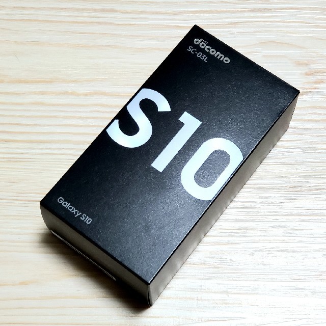 Galaxy(ギャラクシー)の【未使用新品】Galaxy S10 Black 128GB simフリー版 スマホ/家電/カメラのスマートフォン/携帯電話(スマートフォン本体)の商品写真