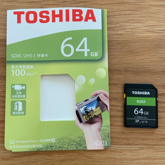 東芝(トウシバ)のSDカード♡東芝 64GB スマホ/家電/カメラのスマホ/家電/カメラ その他(その他)の商品写真