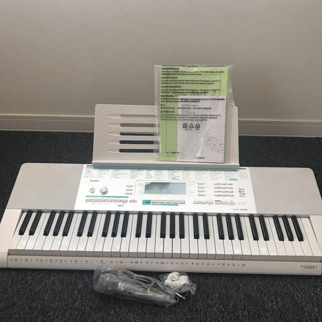 CASIO 電子ピアノ YAMAHA 光ナビゲーション付き 美品 LK-228