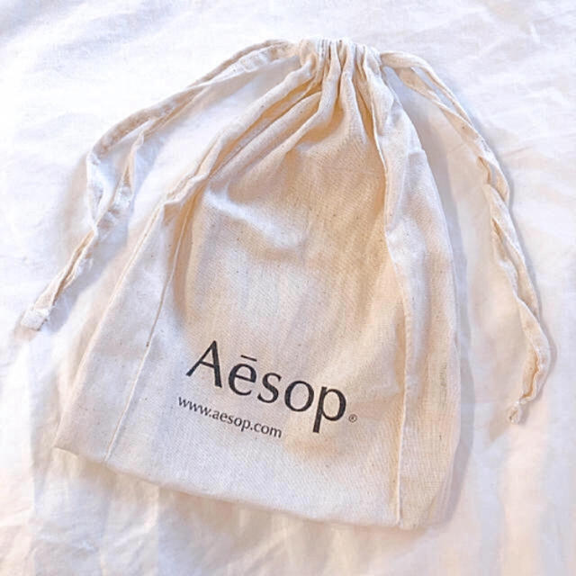 Aesop(イソップ)の🌼新品 イソップ 巾着 きなり おしゃれ サブバッグ インスタ映え🌼 レディースのバッグ(ショップ袋)の商品写真