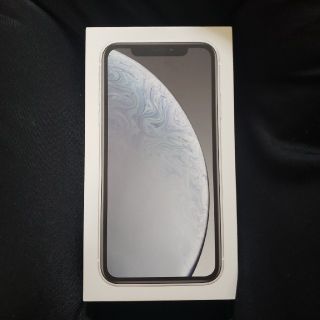 アイフォーン(iPhone)の新品 iPhone XR 64GB white SIMフリー au(スマートフォン本体)