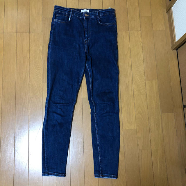 ZARA(ザラ)の【美品】ZARA ストレッチデニム EUR44【大きめサイズ】 レディースのパンツ(デニム/ジーンズ)の商品写真