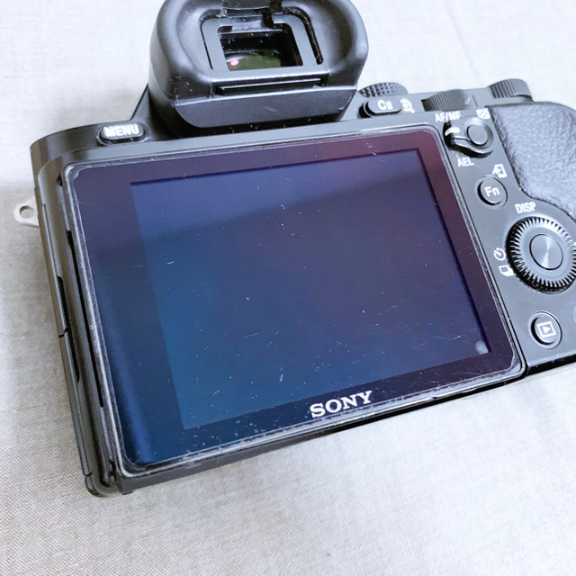 SONY(ソニー)の値引き！！SONY α7 ILCE-7 本体 スマホ/家電/カメラのカメラ(ミラーレス一眼)の商品写真