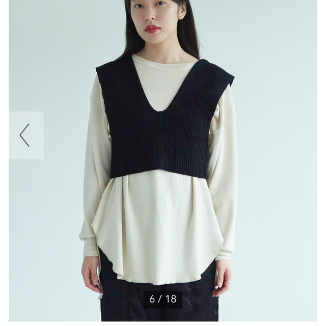 【海外 正規品】トップスiki ニットビスチェ