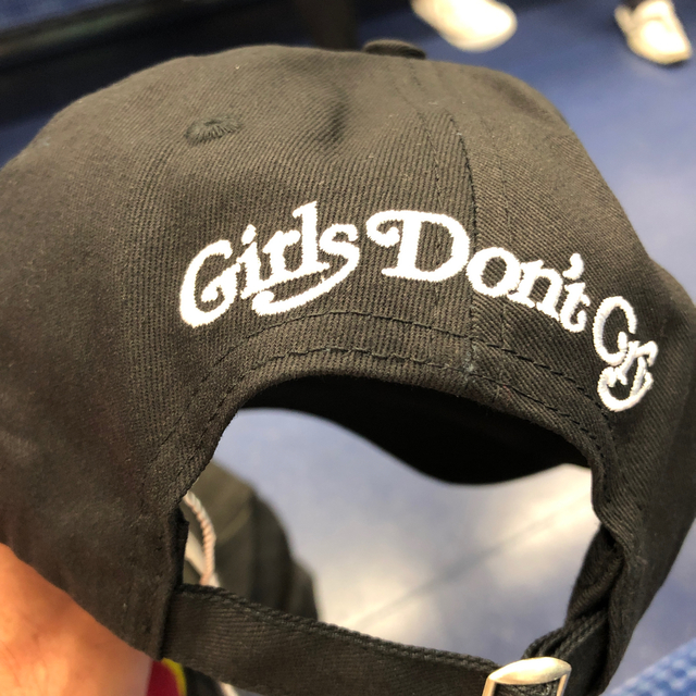 AWAKE(アウェイク)のawake girls don't cry cap verdy メンズの帽子(キャップ)の商品写真