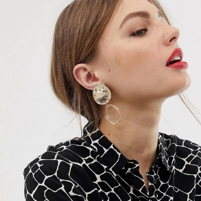 asos(エイソス)のASOS  ゴールドプレート クリアフープピアス  レディースのアクセサリー(ピアス)の商品写真