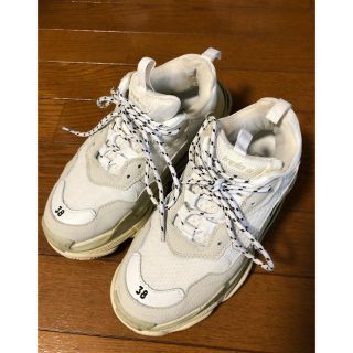 バレンシアガ(Balenciaga)のトリプルS(スニーカー)